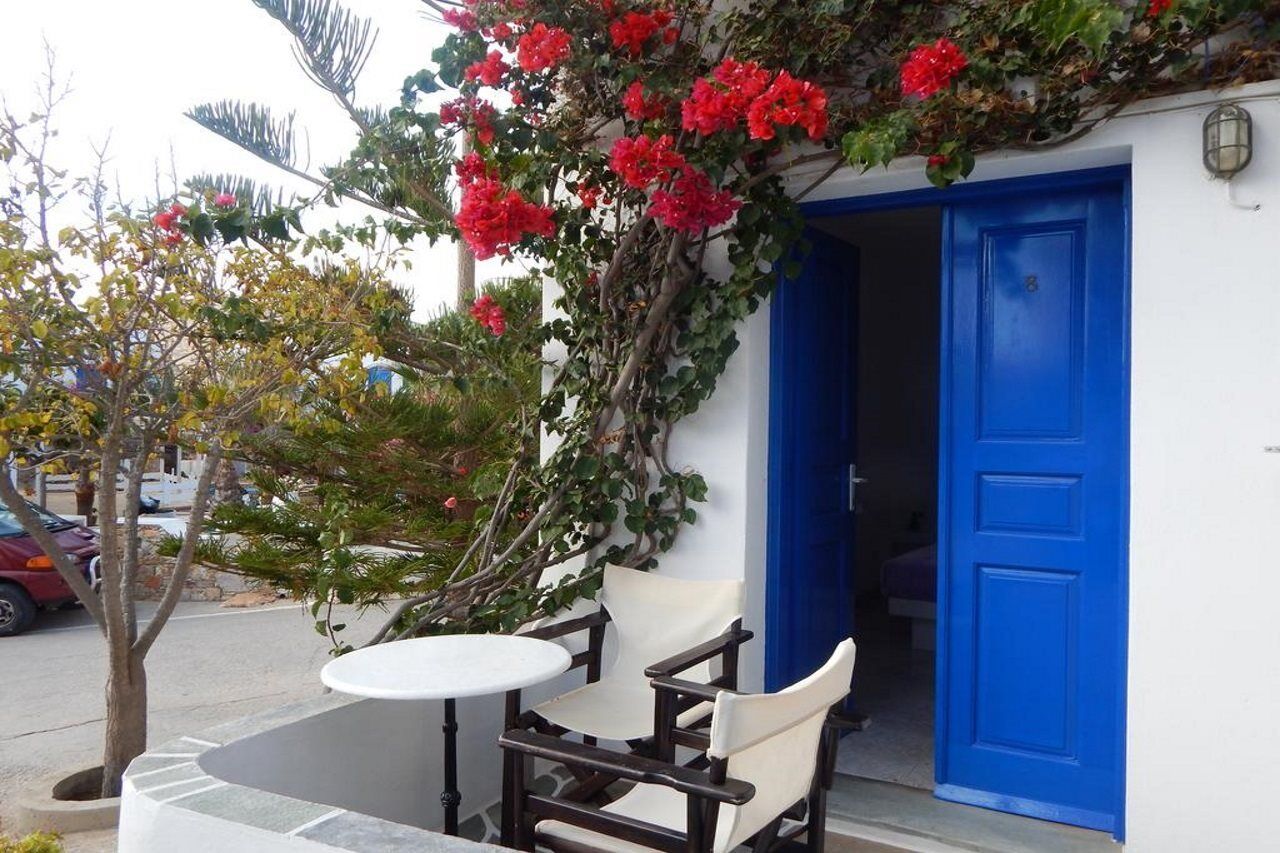 Evgenia Rooms And Apartments Folegandros Town Экстерьер фото