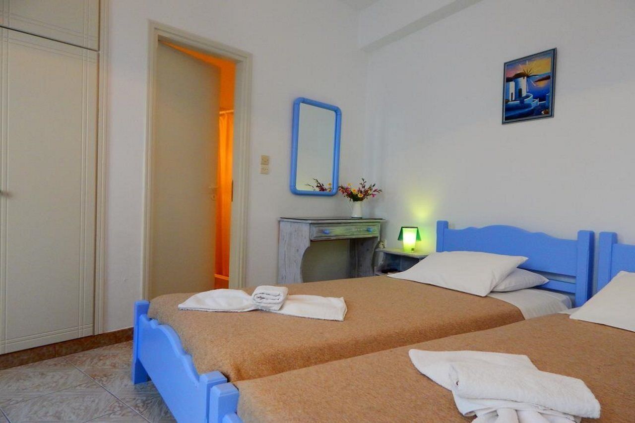 Evgenia Rooms And Apartments Folegandros Town Экстерьер фото