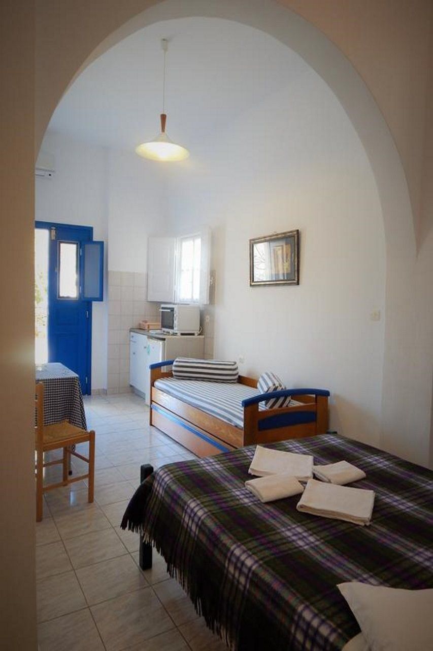 Evgenia Rooms And Apartments Folegandros Town Экстерьер фото
