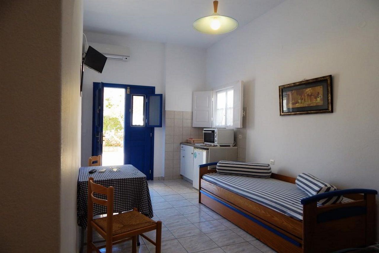 Evgenia Rooms And Apartments Folegandros Town Экстерьер фото